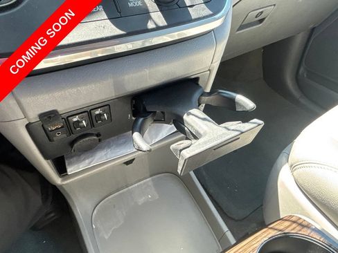 Used 2017 Toyota Sienna XLE FWD image 31