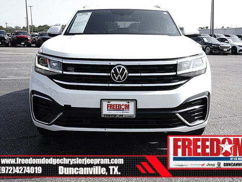 Used 2021 Volkswagen Atlas Cross Sport SE w/ Panoramic Sunroof Package FWD image 8