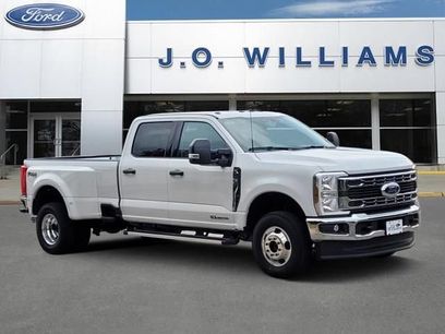 New 2026 Ford F350 XLT w/ FX4 Off-Road Package