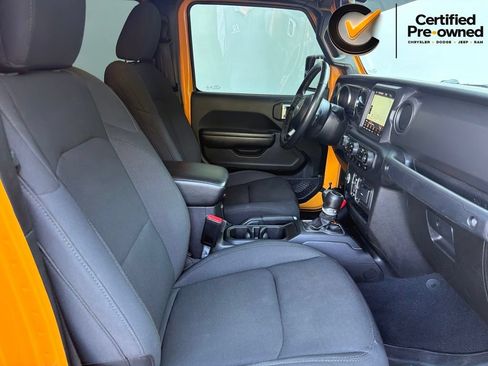 Certified 2021 Jeep Gladiator Sport AWD/4WD image 31