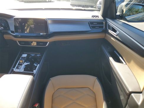 New 2026 Volkswagen Atlas Cross Sport SE image 15