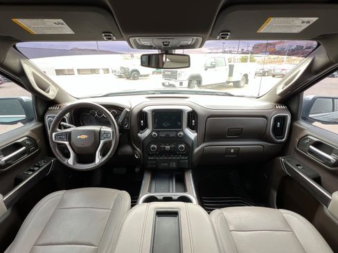 Used 2021 Chevrolet Silverado 1500 LTZ w/ LTZ Convenience Package II image 10
