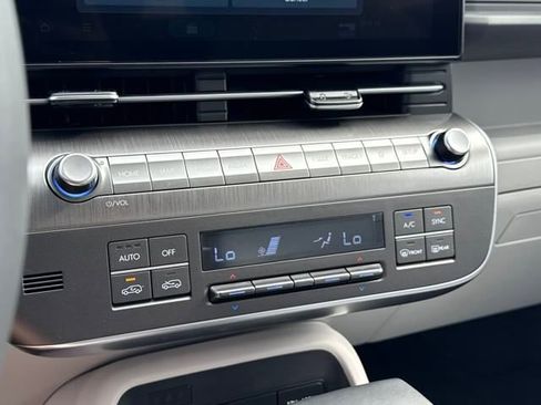 Certified 2026 Hyundai Kona SEL Sport image 19