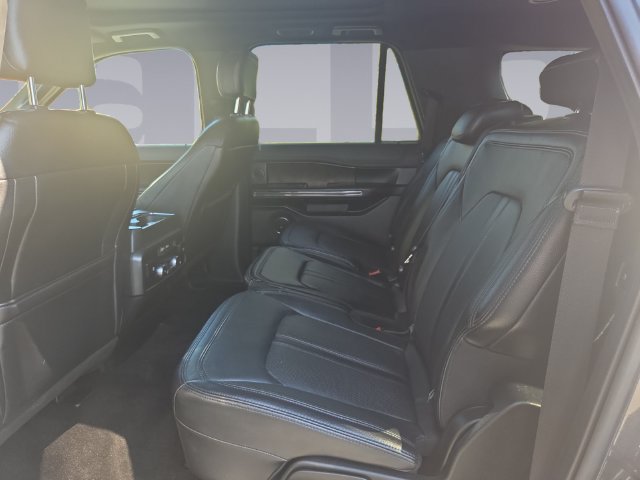 Used 2019 Ford Expedition Max Limited RWD image 16
