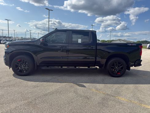 Used 2024 Chevrolet Silverado 1500 RST w/ Redline Edition AWD/4WD image 6