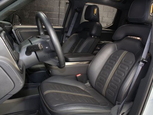 Used 2022 Rivian R1T Adventure AWD/4WD image 50