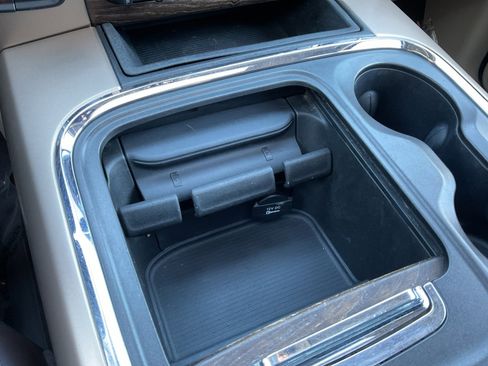 Used 2016 RAM 1500 Laramie Longhorn w/ Convenience Group image 28