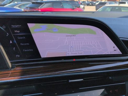 Used 2022 Cadillac Escalade ESV Premium Luxury AWD/4WD image 31