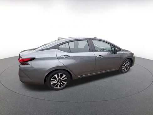 Used 2025 Nissan Versa SV image 6