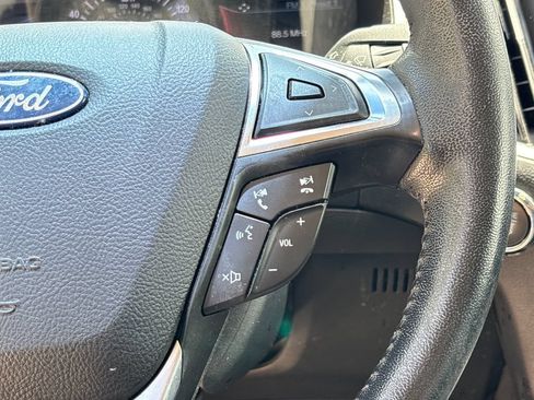 Used 2020 Ford Edge SEL w/ Convenience Package FWD image 20