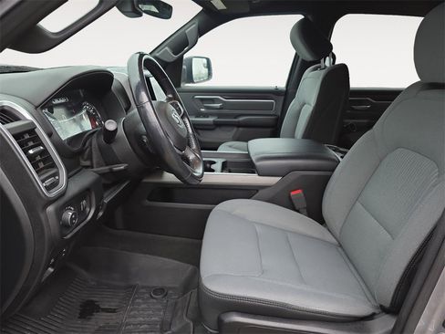 Used 2021 RAM 1500 Big Horn image 9