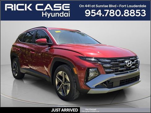 Certified 2025 Hyundai Tucson SEL FWD image 1