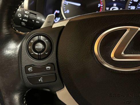 Used 2016 Lexus IS 300 AWD image 40