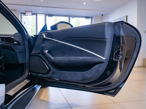 Used 2022 Ferrari Roma image 25