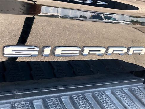 Used 2019 GMC Sierra 1500 Denali w/ Denali Ultimate Package AWD/4WD image 10