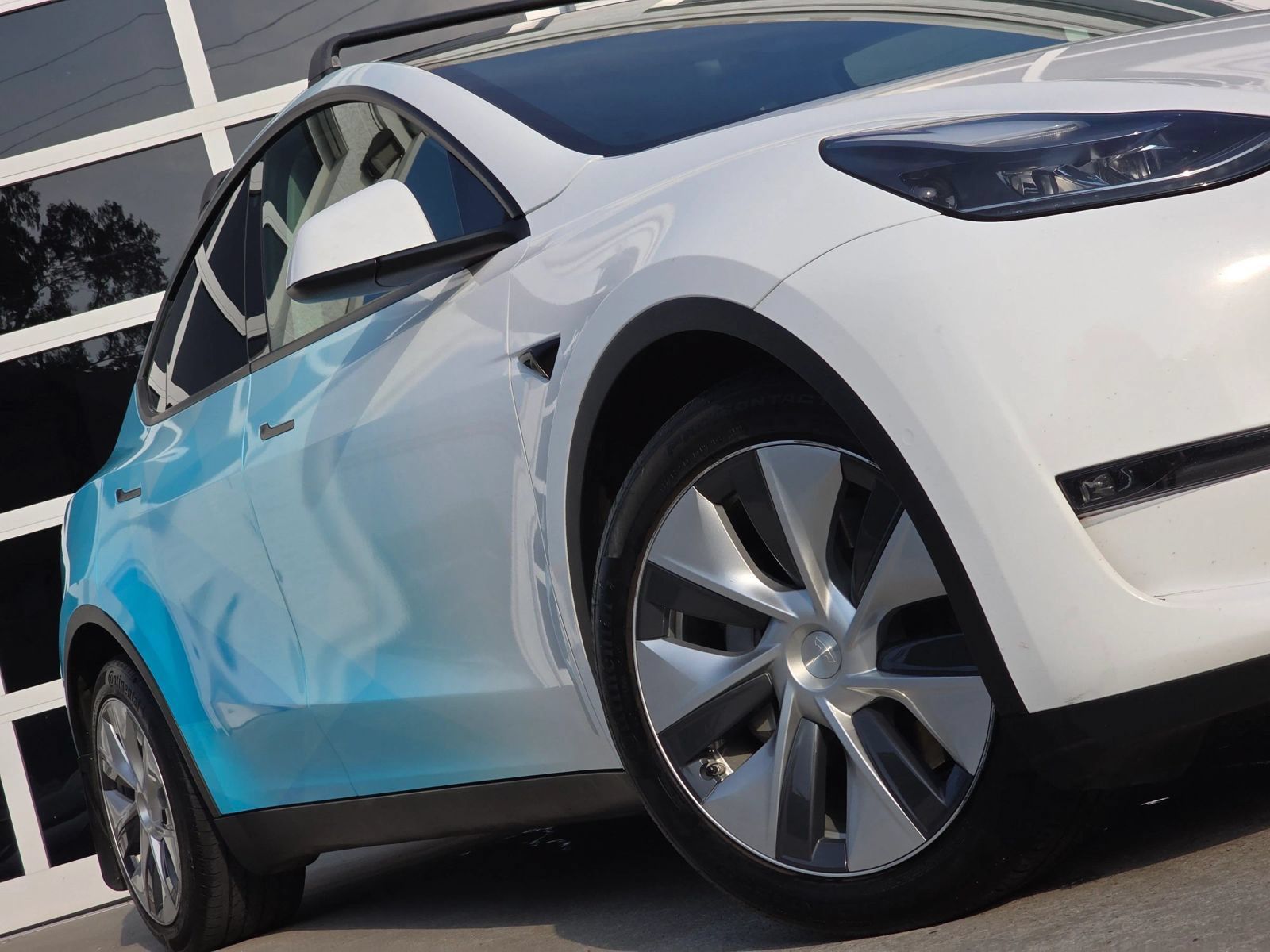 Used 2022 Tesla Model Y Long Range AWD/4WD image 12