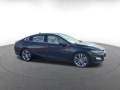 Used 2024 Chevrolet Malibu LT image 1