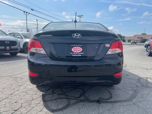 Used 2013 Hyundai Accent GLS FWD image 6