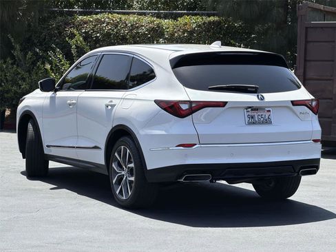 Used 2024 Acura MDX FWD w/ Technology Package image 5