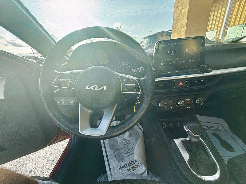 Used 2024 Kia Forte LXS w/ LXS Technology Package FWD image 12