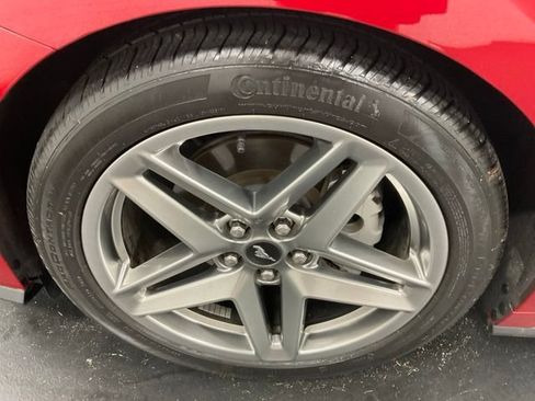 Used 2024 Ford Mustang Coupe RWD image 9