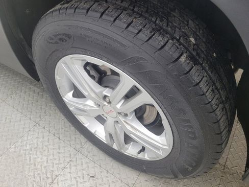 Used 2020 GMC Terrain SLE image 31