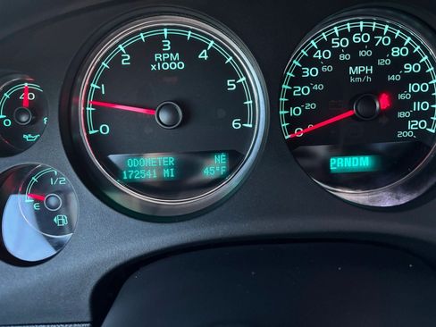 Used 2012 GMC Yukon XL Denali image 18