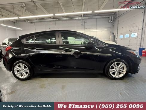 Used 2019 Chevrolet Cruze LS w/ LS Convenience Package FWD image 6