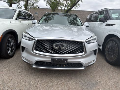 Used 2021 INFINITI QX50 Luxe w/ Accent Package AWD/4WD image 2