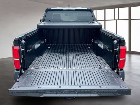 Used 2024 Toyota Tacoma SR w/ Towing Package RWD image 7