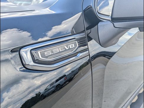 Used 2021 GMC Sierra 1500 AT4 w/ AT4 Preferred Package AWD/4WD image 13
