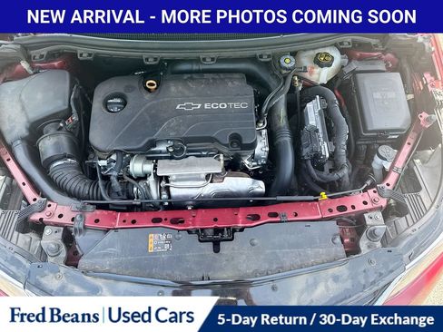 Used 2017 Chevrolet Cruze LT w/ Convenience Package FWD image 11