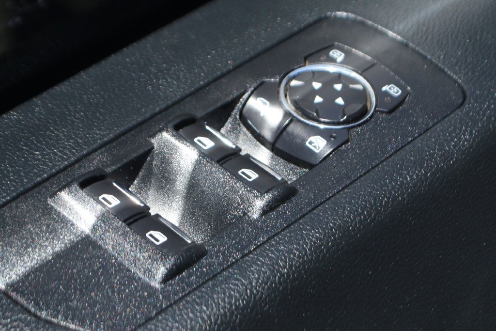Used 2019 Ford F150 Lariat AWD/4WD image 18