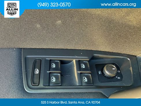 Used 2018 Volkswagen Tiguan S AWD/4WD image 11