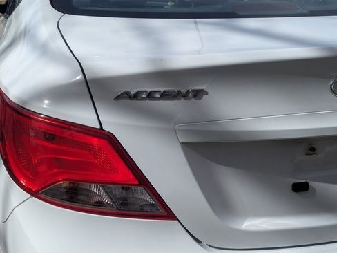 Used 2017 Hyundai Accent SE image 5