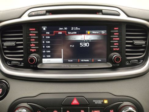 Used 2017 Kia Sorento SX image 25