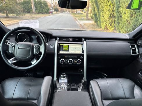 Used 2017 Land Rover Discovery HSE image 21