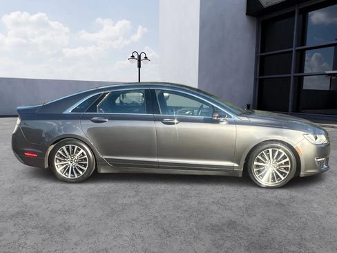 Used 2017 Lincoln MKZ Select image 5