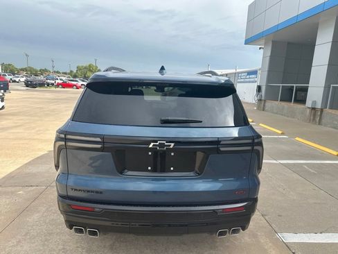 Used 2026 Chevrolet Traverse RS w/ LPO, Floor Liner Package FWD image 32