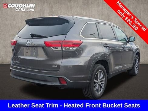 Used 2019 Toyota Highlander XLE image 7