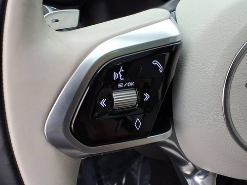 Used 2023 Jaguar F-PACE S AWD/4WD image 9