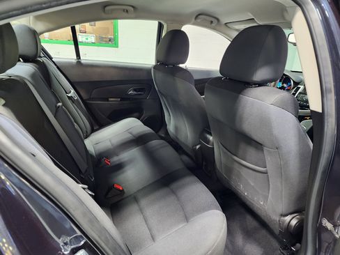 Used 2016 Chevrolet Cruze LT image 22