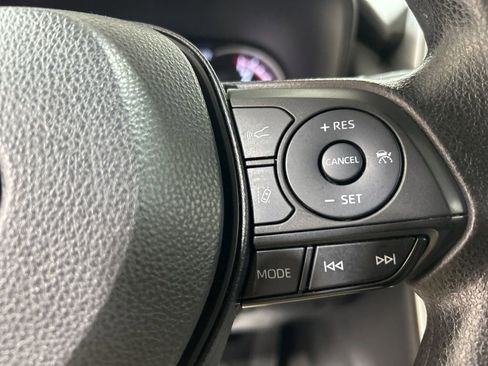 Used 2023 Toyota RAV4 XLE AWD/4WD image 23