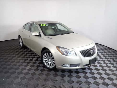 Used 2013 Buick Regal Premium FWD image 8
