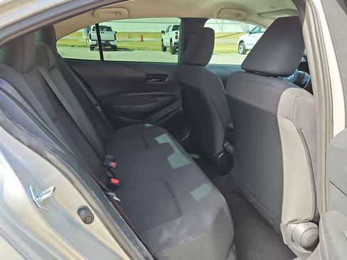 Used 2026 Toyota Corolla LE FWD image 17