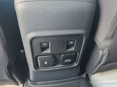 Used 2023 Ford Bronco Outer Banks AWD/4WD image 17