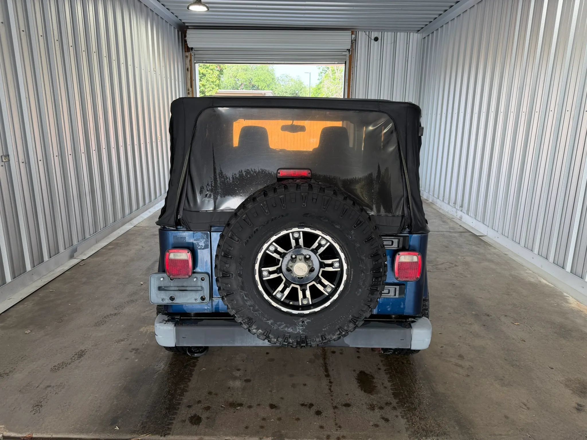 Used 2005 Jeep Wrangler Unlimited AWD/4WD image 6