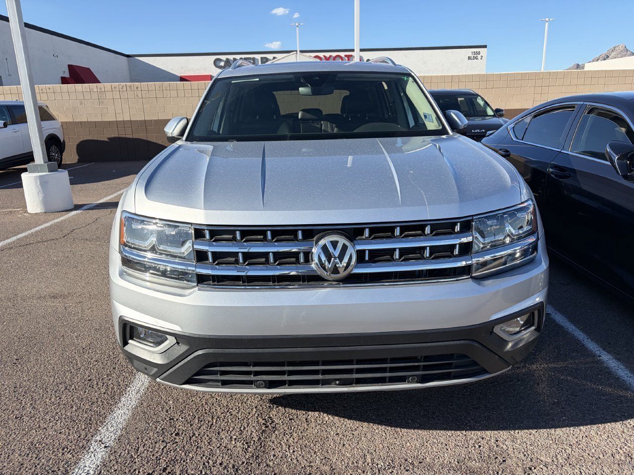 Used 2018 Volkswagen Atlas SEL Premium AWD/4WD image 3