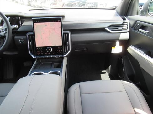 New 2026 GMC Acadia Elevation FWD image 12