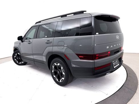 Used 2024 Hyundai Santa Fe SEL AWD/4WD image 2